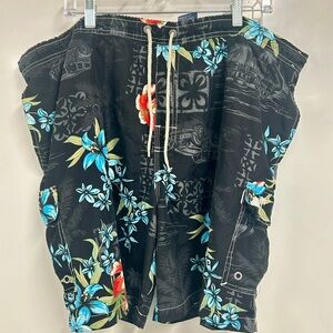 Tropical Black Floral Men's Swim Shorts
Caribbean Joe Swim Trunks size XL